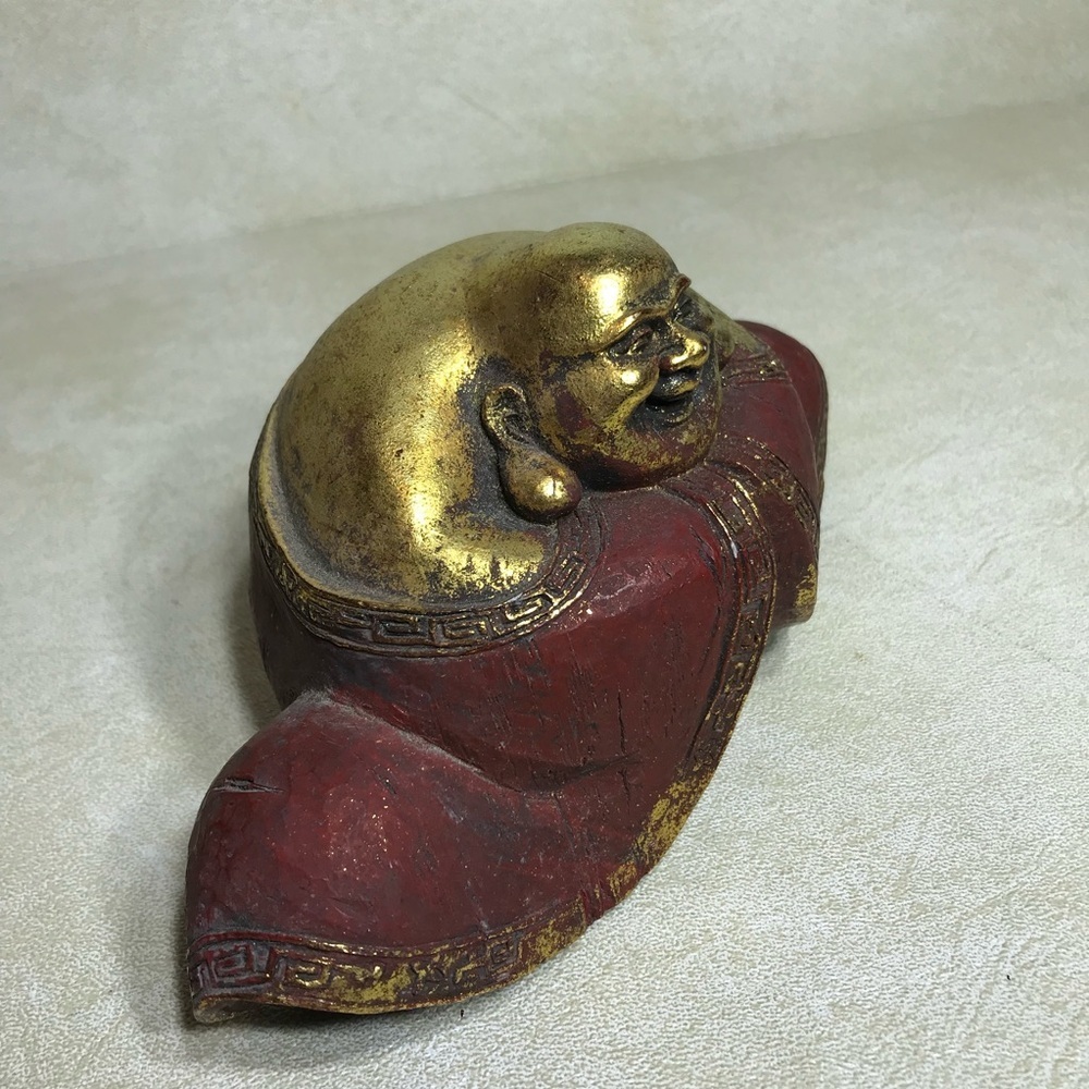 Medium Smiling/Laughing and Sitting Buddha in Gold/Red Collectible - Picture 7 of 11